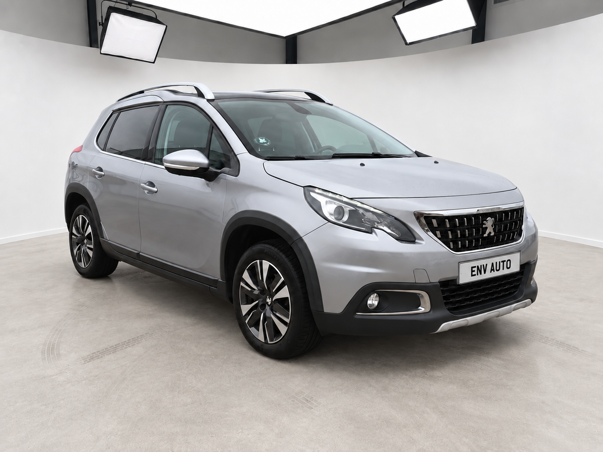 Peugeot 2008 1,2 e-THP 110 Allure Sky