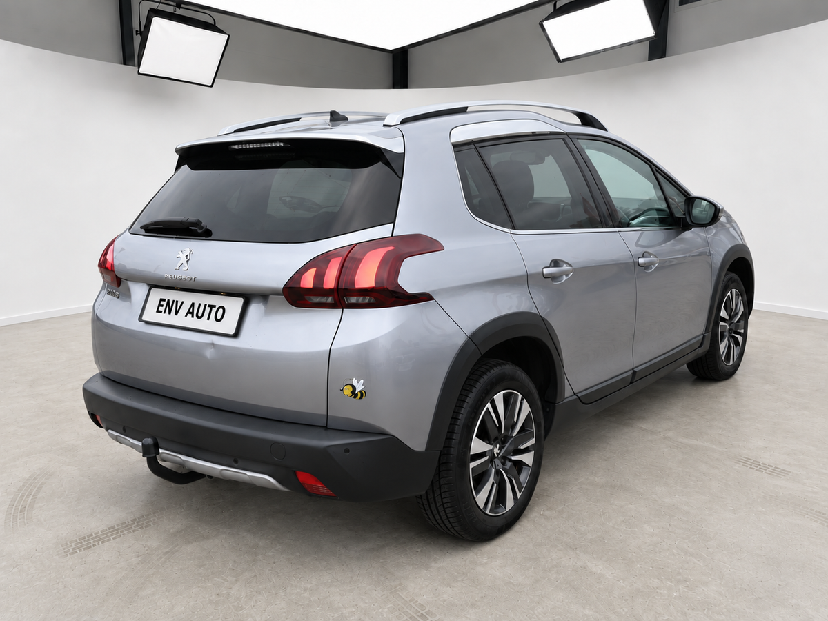 Peugeot 2008 1,2 e-THP 110 Allure Sky