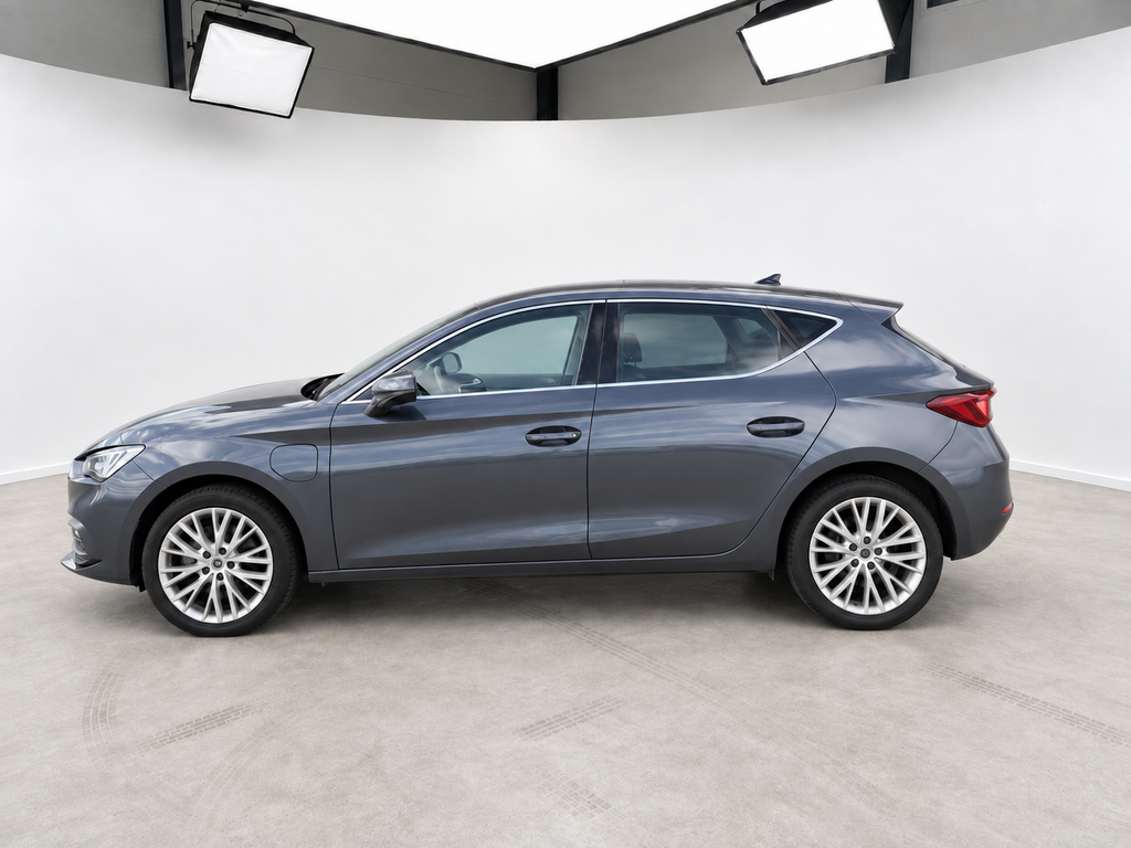 SEAT Leon 1,4 eHybrid FR DSG – 70.000 km