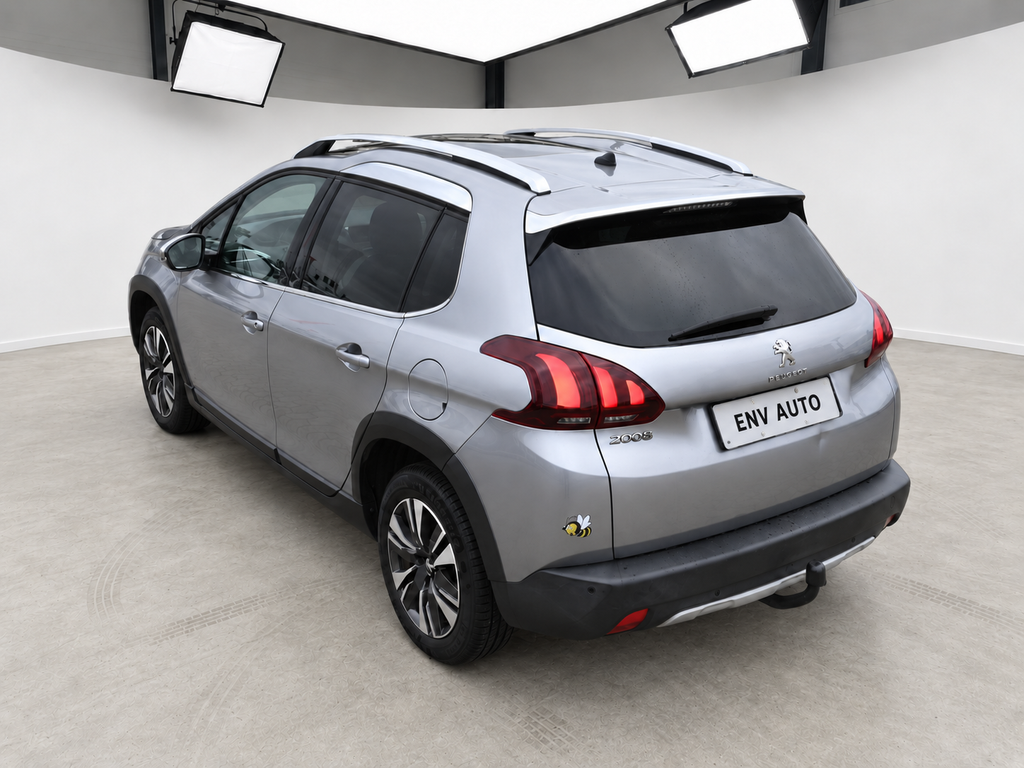 Peugeot 2008 1,2 e-THP 110 Allure Sky