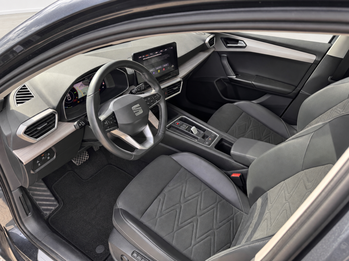 SEAT Leon 1,4 eHybrid FR DSG – 70.000 km