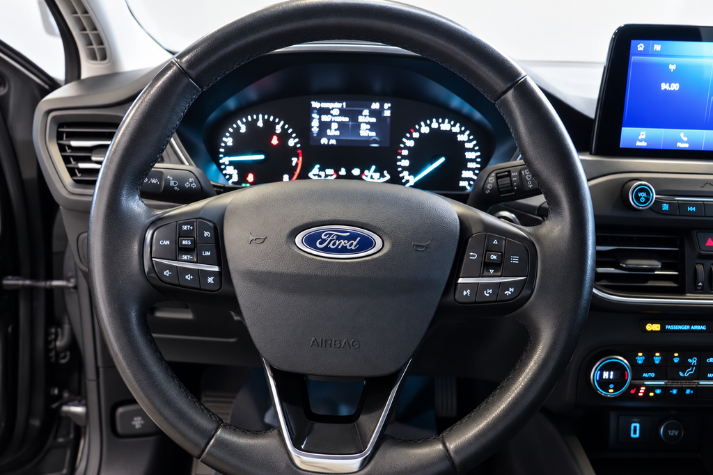 Ford Focus 1,0 EcoBoost Titanium stc.