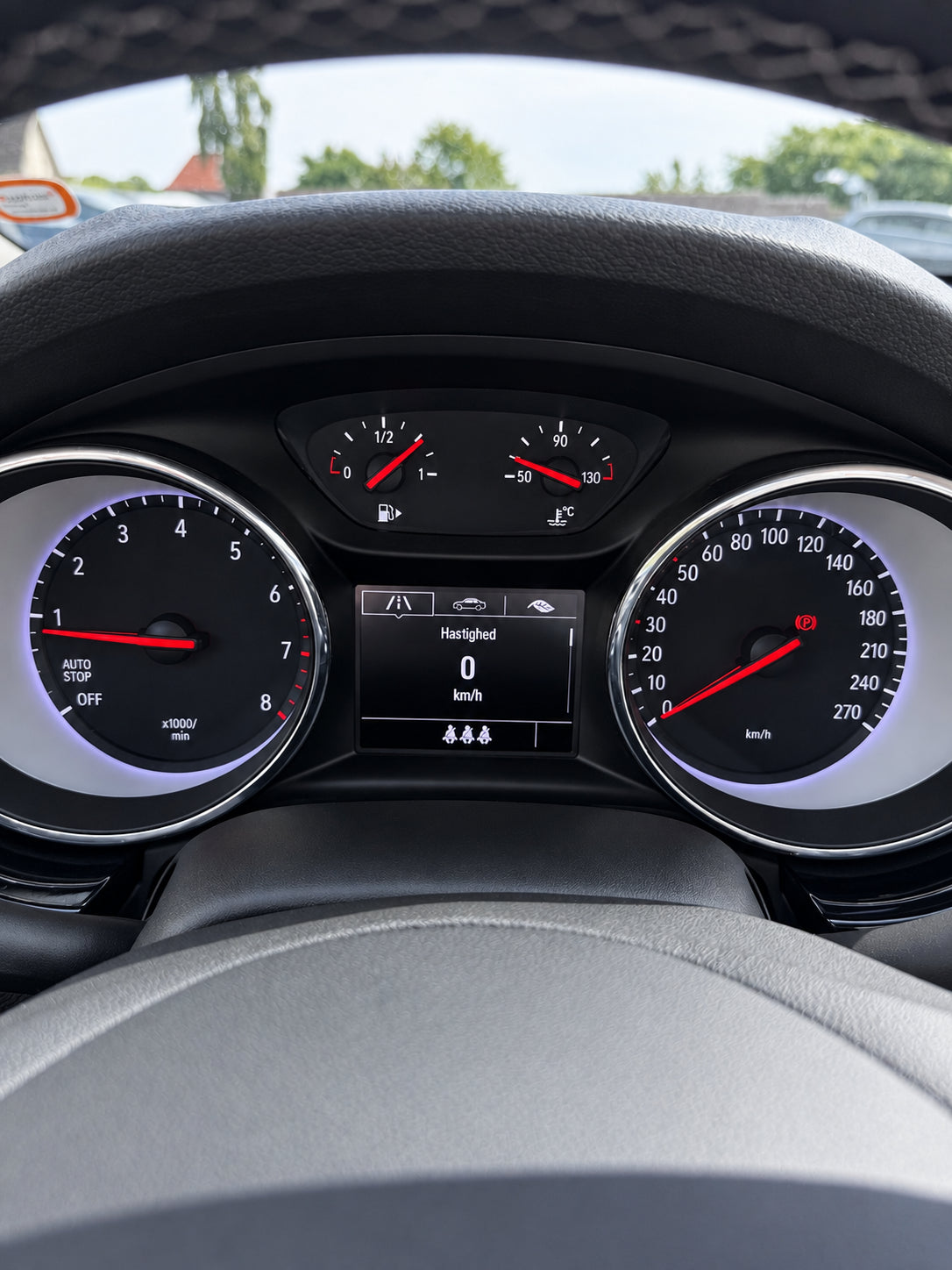 opel astra 2020, set indefra hos ENV Auto i Odense