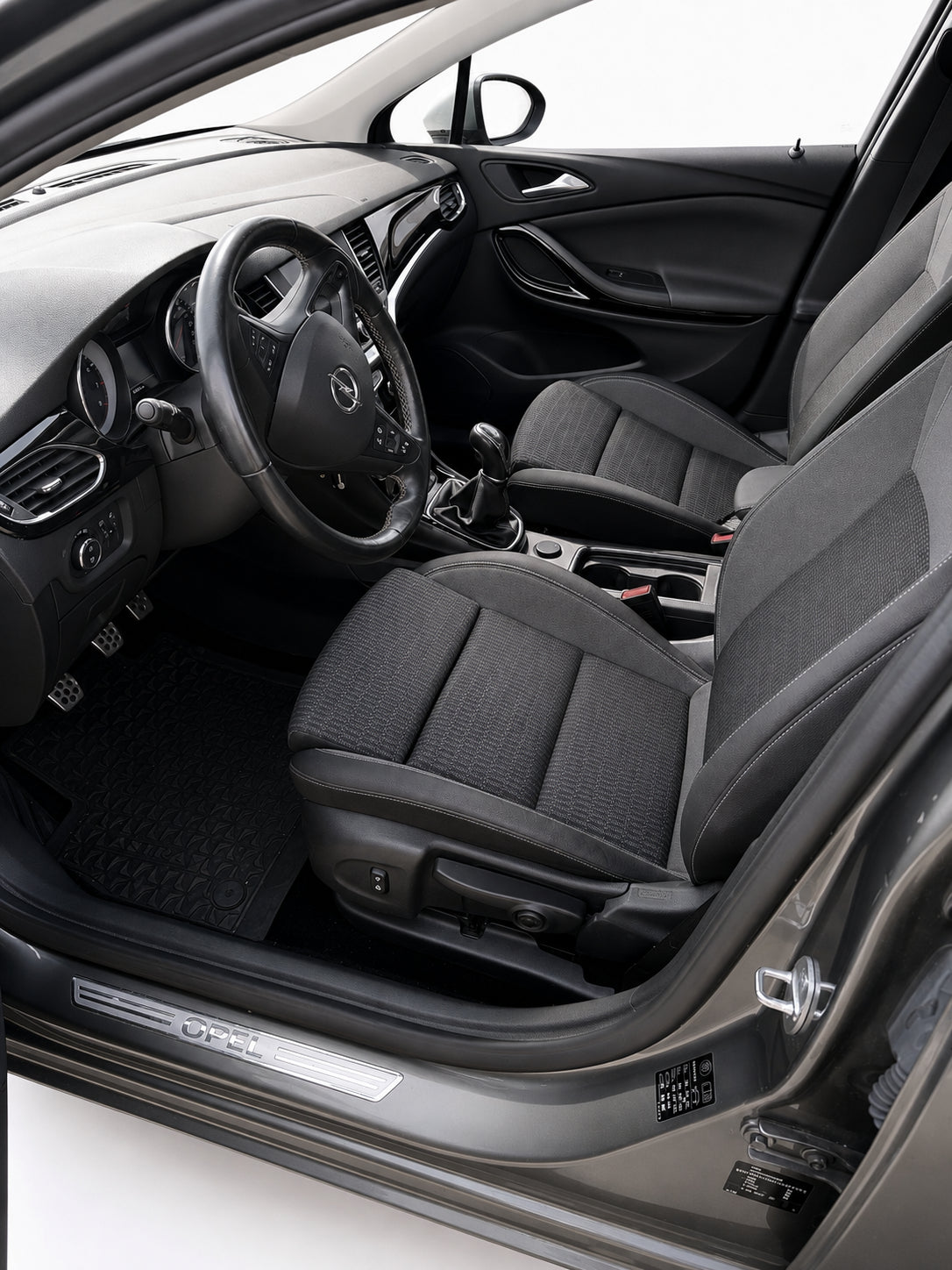 opel astra 2020, set indefra hos ENV Auto i Odense