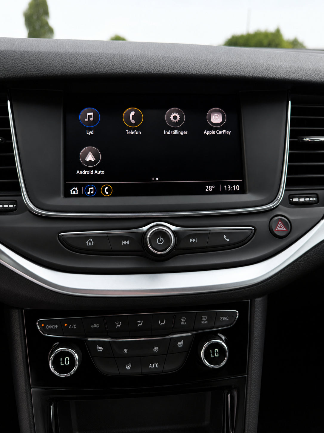 opel astra 2020, set indefra hos ENV Auto i Odense