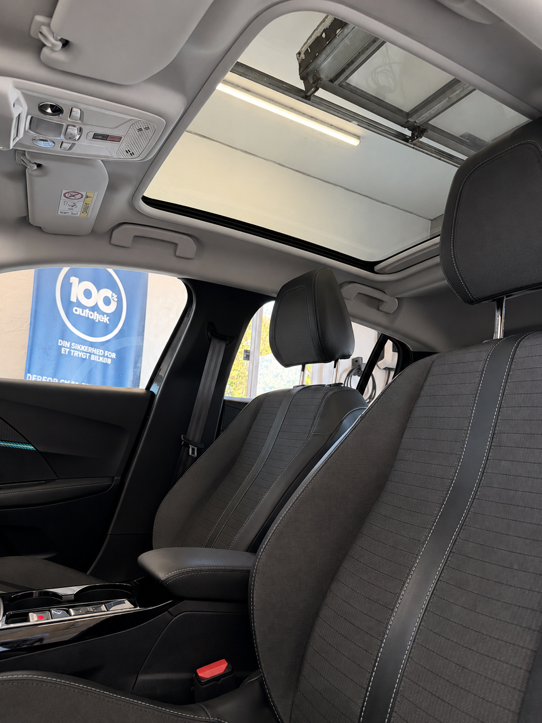 Peugeot 208 2020 alure sky, ser glastag hos ENV Auto i Odense