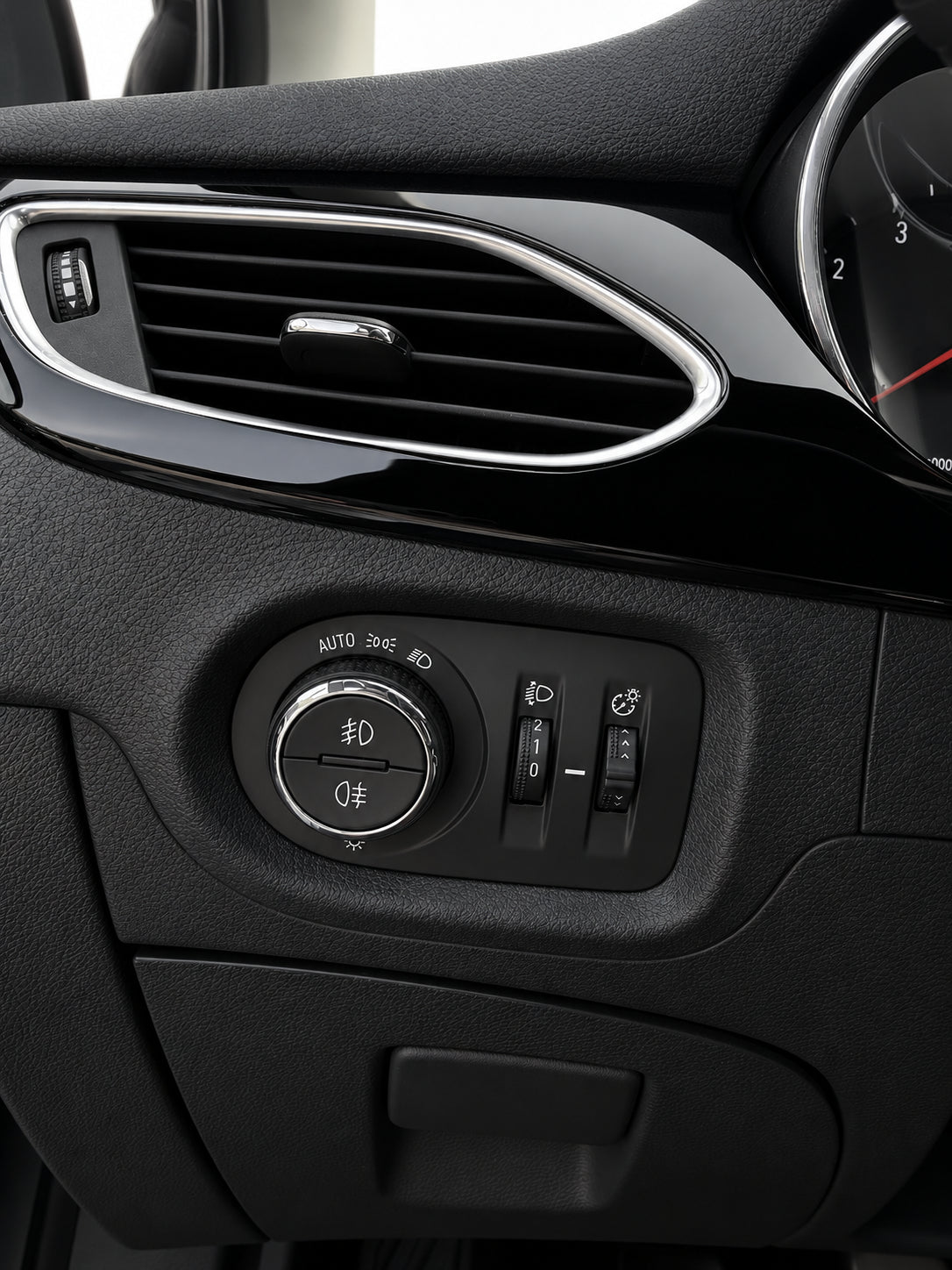 opel astra 2020, set indefra hos ENV Auto i Odense
